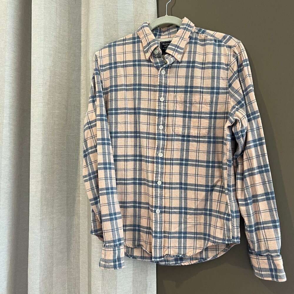 Men's Abercrombie & Fitch Soft pink & blue long sleeve flannel shirt, Size Med